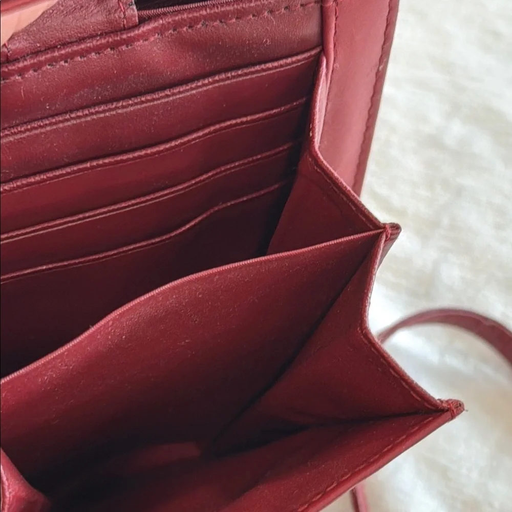 Buxton chic crossbody